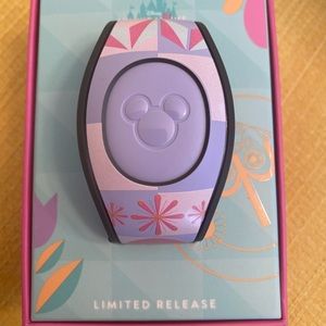 Never used Limited Edition Disney Magic Band.